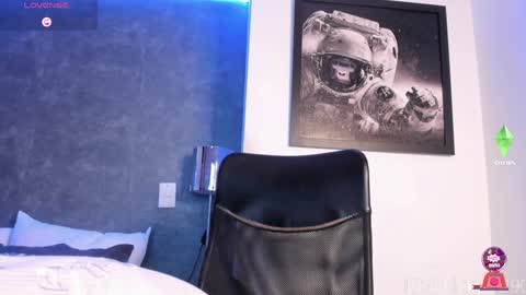 alan_morrys online show from December 15, 3:56 am