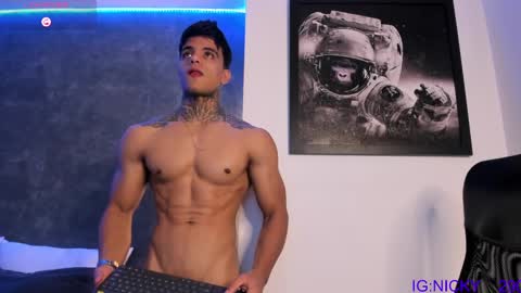 alan_morrys online show from December 28, 2:22 am