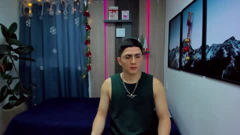 Alan  Kevin can we reach 100 thumbs up please guys  online show from December 29, 11:40 am