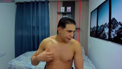 Alan  Kevin can we reach 100 thumbs up please guys  online show from March 7, 7:05 pm