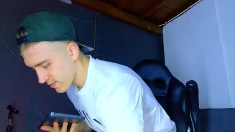 Alan Ferrer online show from February 5, 10:11 am