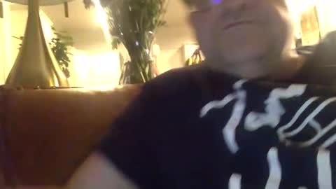 alankrieski1174 online show from November 1, 5:44 am