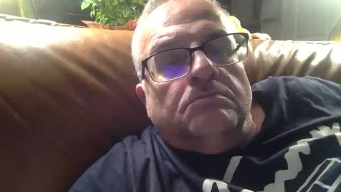 alankrieski1174 online show from November 18, 5:11 am