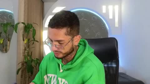 alan online show from February 3, 11:48 am