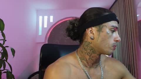 alan online show from October 2, 10:19 am