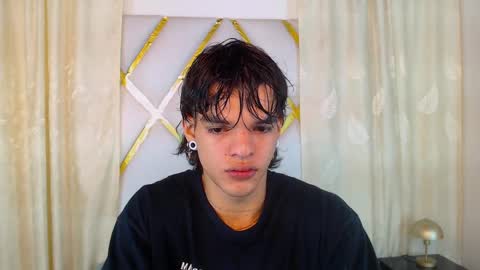 Snapshot of albertbernal69 chatting on February 11, 2:57 am Albert online show from February 11, 2:57 am