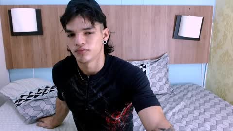Snapshot of albertbernal69 chatting on January 22, 2:15 am Albert online show from January 22, 2:15 am