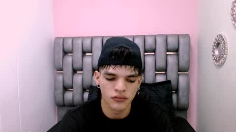 Snapshot of albertbernal69 chatting on January 8, 1:42 am Albert online show from January 8, 1:42 am