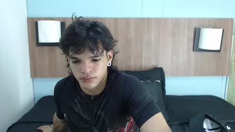 Snapshot of albertbernal69 chatting on February 14, 2:07 am Albert online show from February 14, 2:07 am