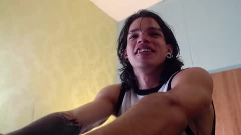 Snapshot of albertbernal69 chatting on October 18, 4:17 am Albert online show from October 18, 4:17 am