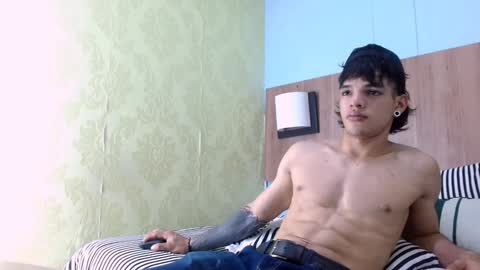 Snapshot of albertbernal69 chatting on December 20, 1:58 am Albert online show from December 20, 1:58 am
