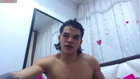 Snapshot of albertbernal69 chatting on February 28, 2:42 am Albert online show from February 28, 2:42 am