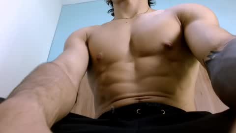 Snapshot of albertbernal69 chatting on January 5, 1:35 am Albert online show from January 5, 1:35 am