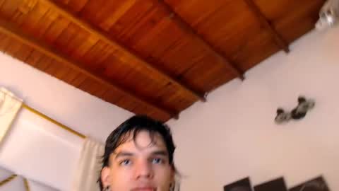 Snapshot of albertbernal69 chatting on February 16, 3:05 am Albert online show from February 16, 3:05 am