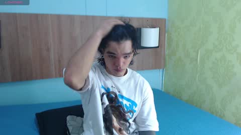 Snapshot of albertbernal69 chatting on March 2, 3:02 am Albert online show from March 2, 3:02 am
