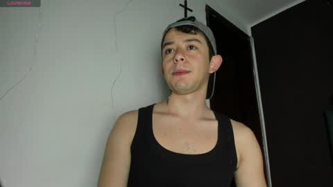 Snapshot of alecadrews_ chatting on January 19, 11:34 am ALEC ANDREWS online show from January 19, 11:34 am