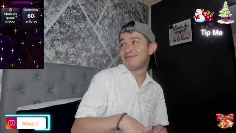 Snapshot of alecadrews_ chatting on December 22, 7:10 pm ALEC ANDREWS online show from December 22, 7:10 pm