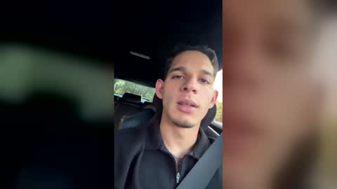 alejandro099009 online show from May 13, 6:38 pm