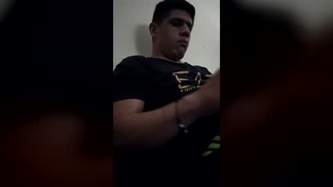alejitop2901 online show from July 16, 6:37 pm