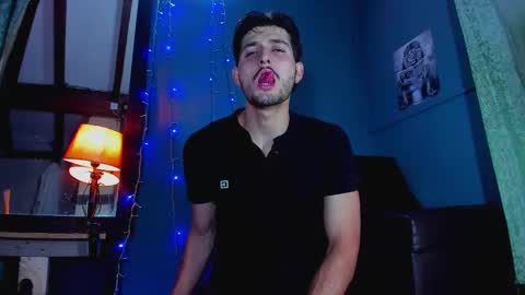 alejo_323__ online show from February 9, 6:01 am