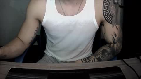 alejoduarte16 online show from March 23, 8:31 am