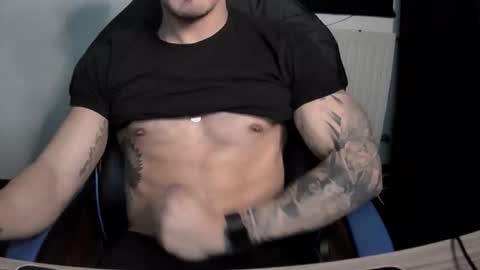 alejoduarte16 online show from January 7, 4:23 pm