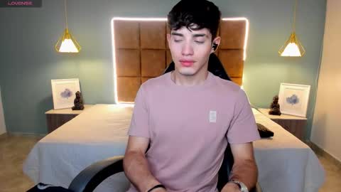 ALejoo Saenz online show from March 3, 1:24 am