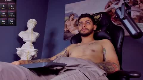 Snapshot of alessandro_duty chatting on February 22, 1:00 am Alessandro INDEPENDENT MODEL online show from February 22, 1:00 am