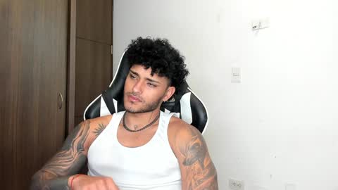 Alessandro Vanni online show from December 8, 5:44 pm