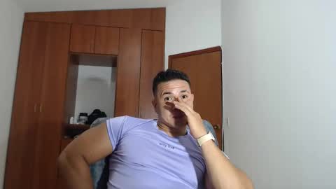 Snapshot of alessandromancini92 chatting on October 25, 1:18 am alessandromancini92 online show from October 25, 1:18 am