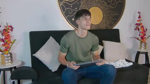 Alessio online show from November 12, 12:33 pm