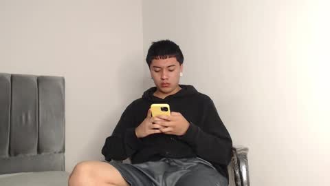 Owen online show from October 27, 12:35 am