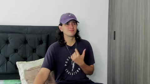 alex_connorr online show from January 15, 2:35 pm