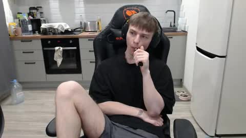 Snapshot of alex_gotcha chatting on February 27, 9:04 pm Alex online show from February 27, 9:04 pm