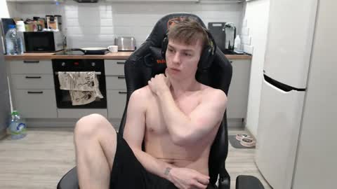 Snapshot of alex_gotcha chatting on January 23, 9:18 pm Alex online show from January 23, 9:18 pm