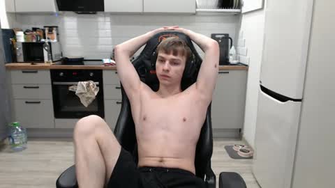 Snapshot of alex_gotcha chatting on January 20, 7:04 pm Alex online show from January 20, 7:04 pm