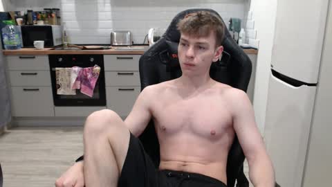Snapshot of alex_gotcha chatting on December 29, 9:17 am Alex online show from December 29, 9:17 am