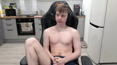 Snapshot of alex_gotcha chatting on March 8, 4:41 am Alex online show from March 8, 4:41 am