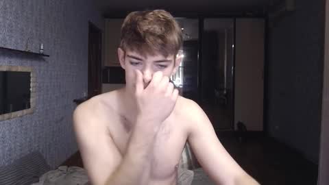 Snapshot of alex_man_01 chatting on October 10, 5:01 am Alex online show from October 10, 5:01 am