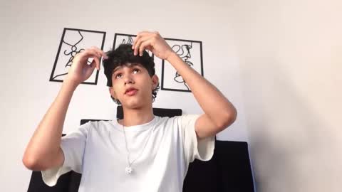 alex_mark_ online show from February 3, 1:16 pm