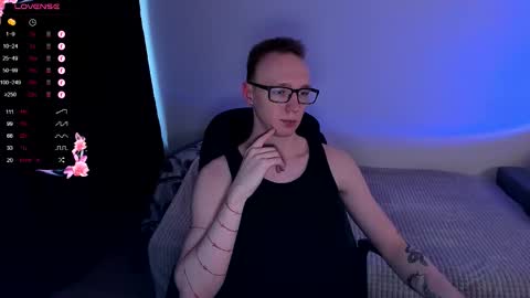 alex_silent online show from September 13, 11:33 am