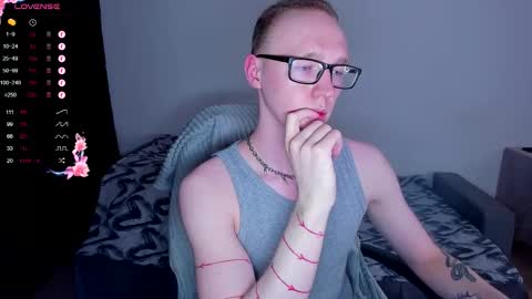 alex_silent online show from February 19, 1:13 am