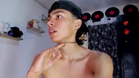 Alex online show from November 15, 2:19 pm