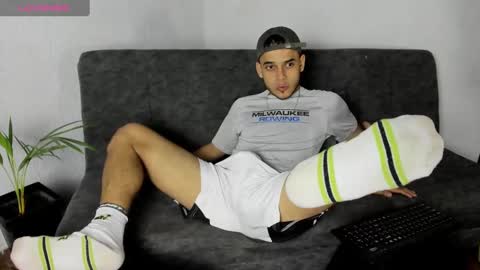 Alex Woll online show from September 22, 7:19 am