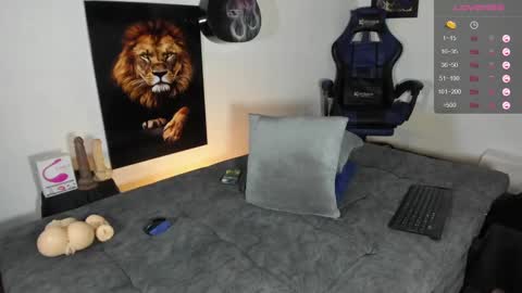 Alex Woll online show from March 11, 9:37 pm