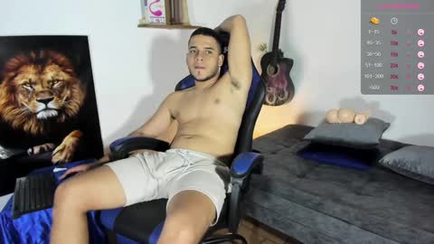 Alex Woll online show from February 21, 9:22 pm