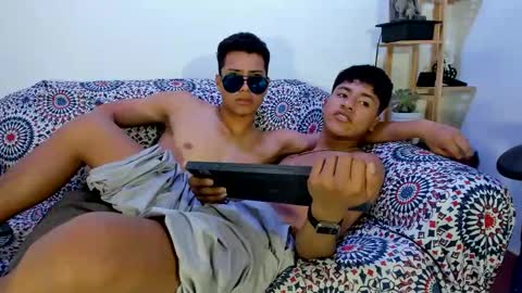 chicos hot online show from October 1, 2:43 pm