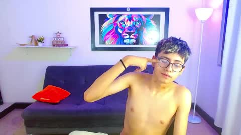 alex online show from April 15, 7:58 pm