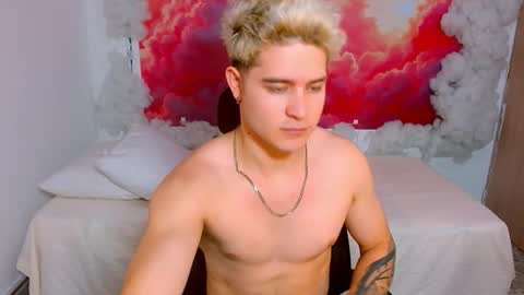 Alex online show from November 21, 7:35 pm