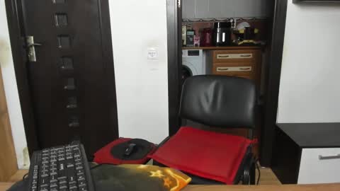 Snapshot of alexwithers1 chatting on December 5, 12:41 am call me ALEXANDER THE GREAT online show from December 5, 12:41 am